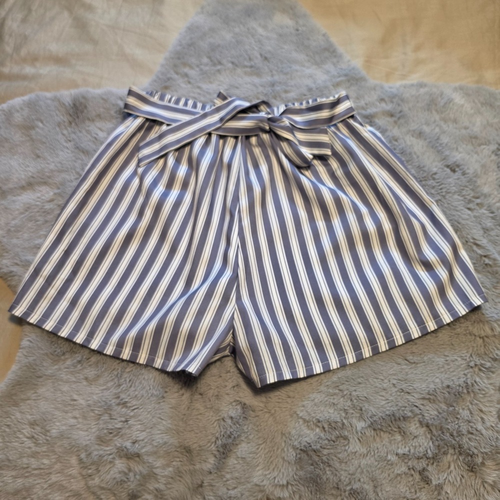 Shein Striped Paperbag Waist Shorts Blue White Tie Front Summer Casual Size XL